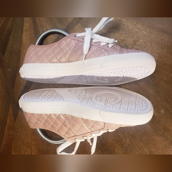 Guess Women's Quilted Pink Glitter Sneakers Size 8.5 - Picture 10 of 15